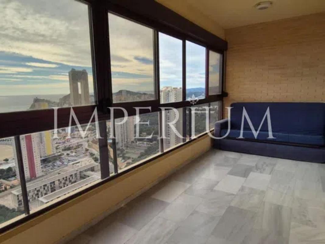 Sale of apartment in Calle Presidente Adolfo Suárez, Benidorm
 photo 4