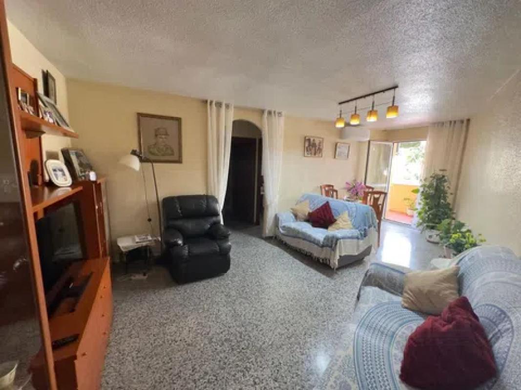 Venta de piso en Playa de Poniente, Benidorm
photo 5