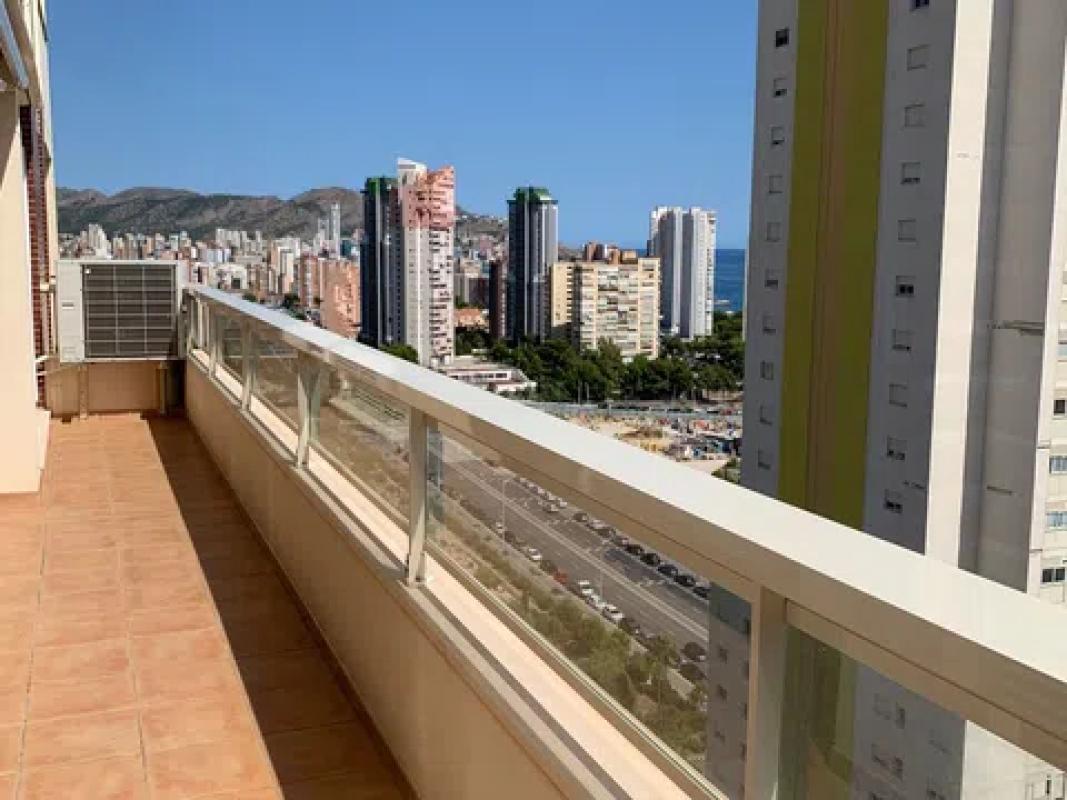 Sale of apartment in Calle Presidente Adolfo Suárez, 2, Benidorm
photo 5