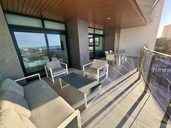 Piso en venta en Playa de Poniente, Benidorm thumbnail 1