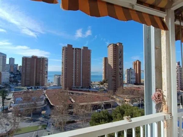 Piso en venta en Playa de Levante, Benidorm photo 1