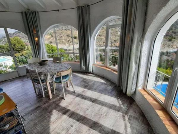 Wolnostojąca willa na sprzedaż w  maryvilla, Calpe photo 3