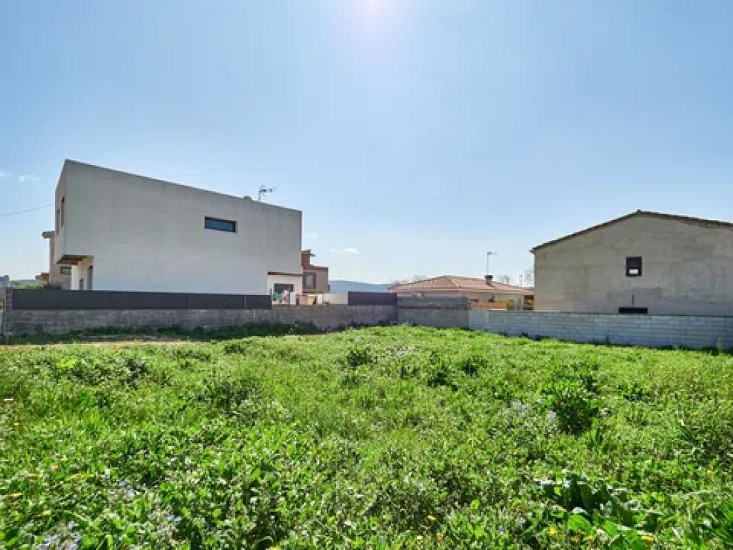 Obra nueva Llevant en Santa Margarida i els Monjos (Revista) photo 5