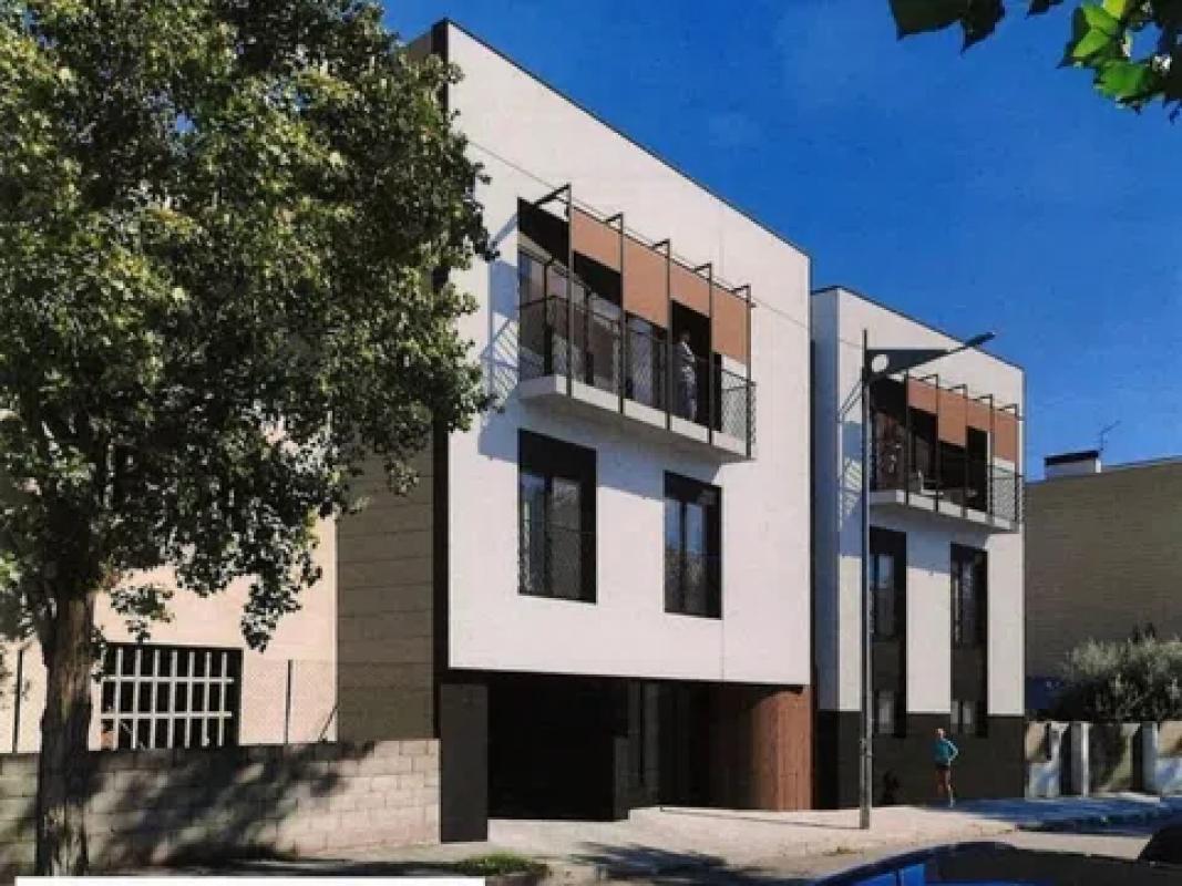 Obra nueva Fàbrica 15 en Lliçà d'Amunt (Revista) photo 4