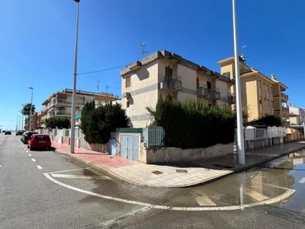 Casa independiente en avenida Albacete photo 4