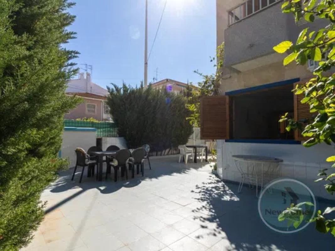 Properties for sale and rent in Spain photo 2