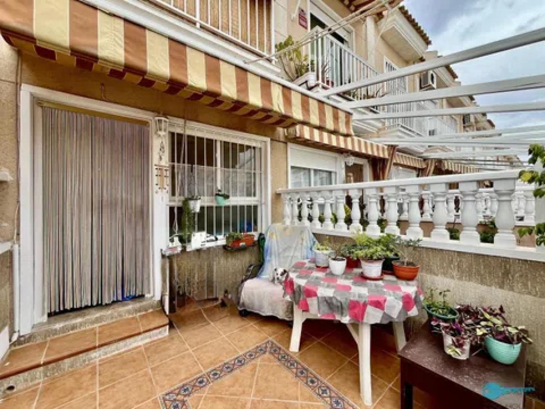 Properties for sale and rent in Spain photo 2
