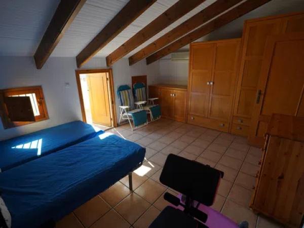 Chalet adosado en calle Honduras, 40 thumbnail 1