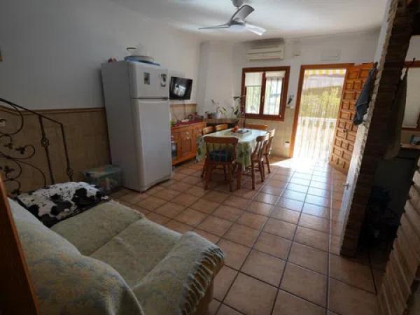 Chalet adosado en calle Honduras, 40 photo 4