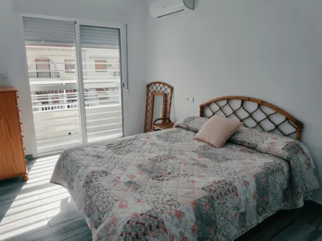 Properties for sale and rent in Spain photo 3