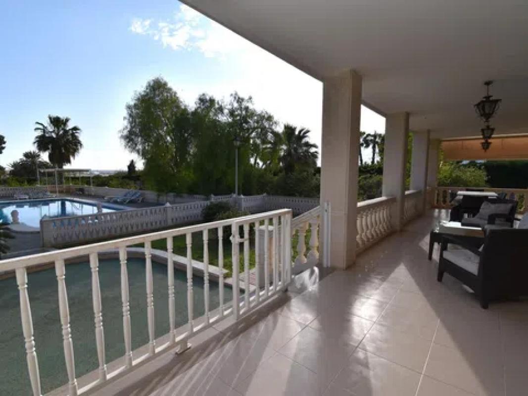 Properties for sale and rent in Spain photo 4