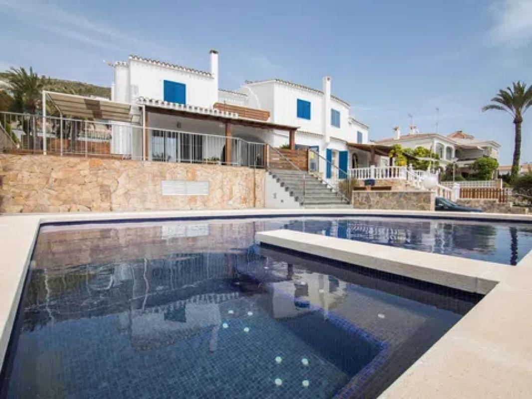 Properties for sale and rent in Spain photo 2