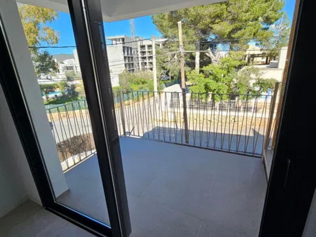 Obra nueva Belisla Es Vedrá en Sant Antoni de Portmany (Revista) photo 3