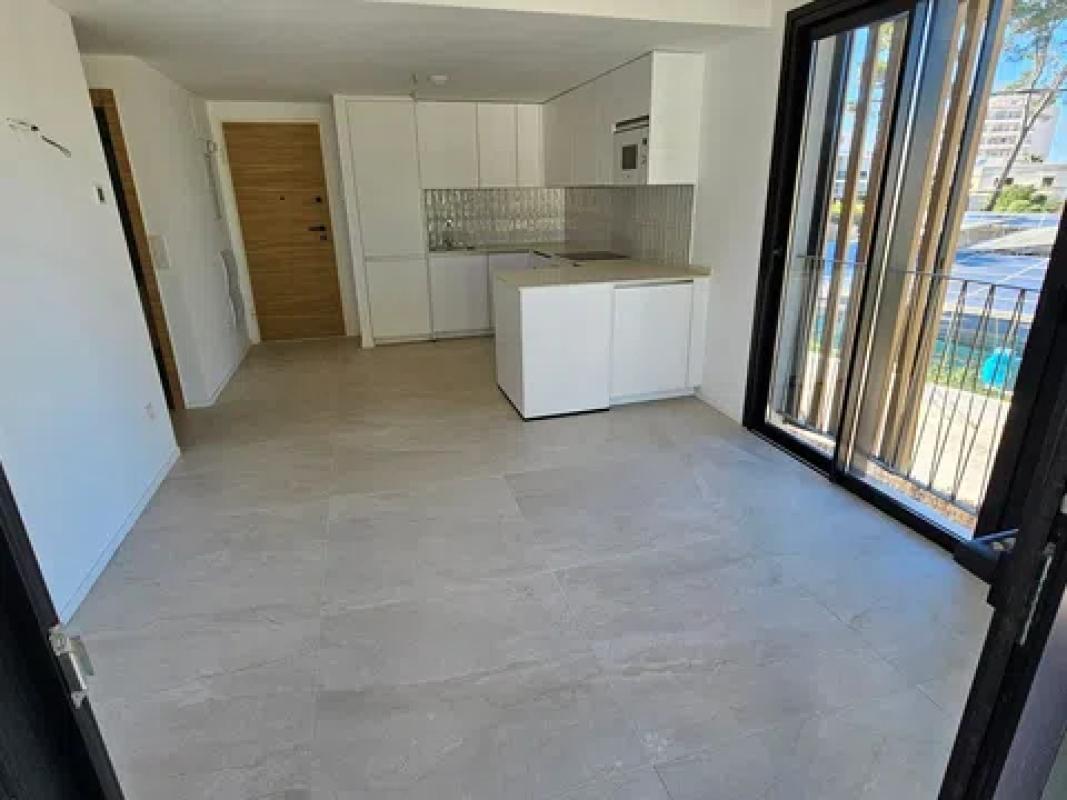 Obra nueva Belisla Es Vedrá en Sant Antoni de Portmany (Revista) photo 5