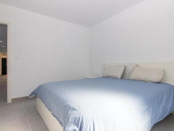 Apartment for sale in  Calle de Patricio Ferrándiz, Denia photo 4