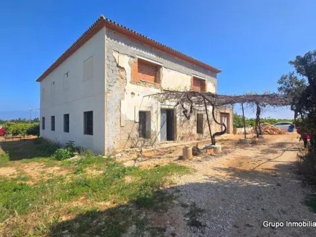 Properties for sale and rent in Spain photo 3