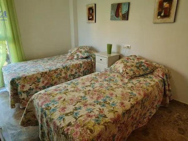 Piso en venta en  Calle Llac Constança, Denia photo 4