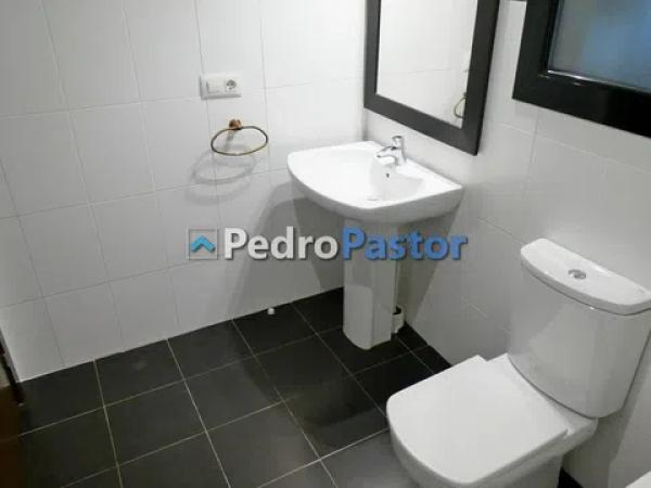 Piso en venta en Avenida Juan Chabás, 3, Denia thumbnail 2