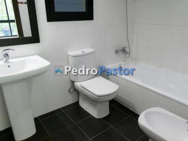 Piso en venta en  Avenida Juan Chabás, 3, Denia photo 4