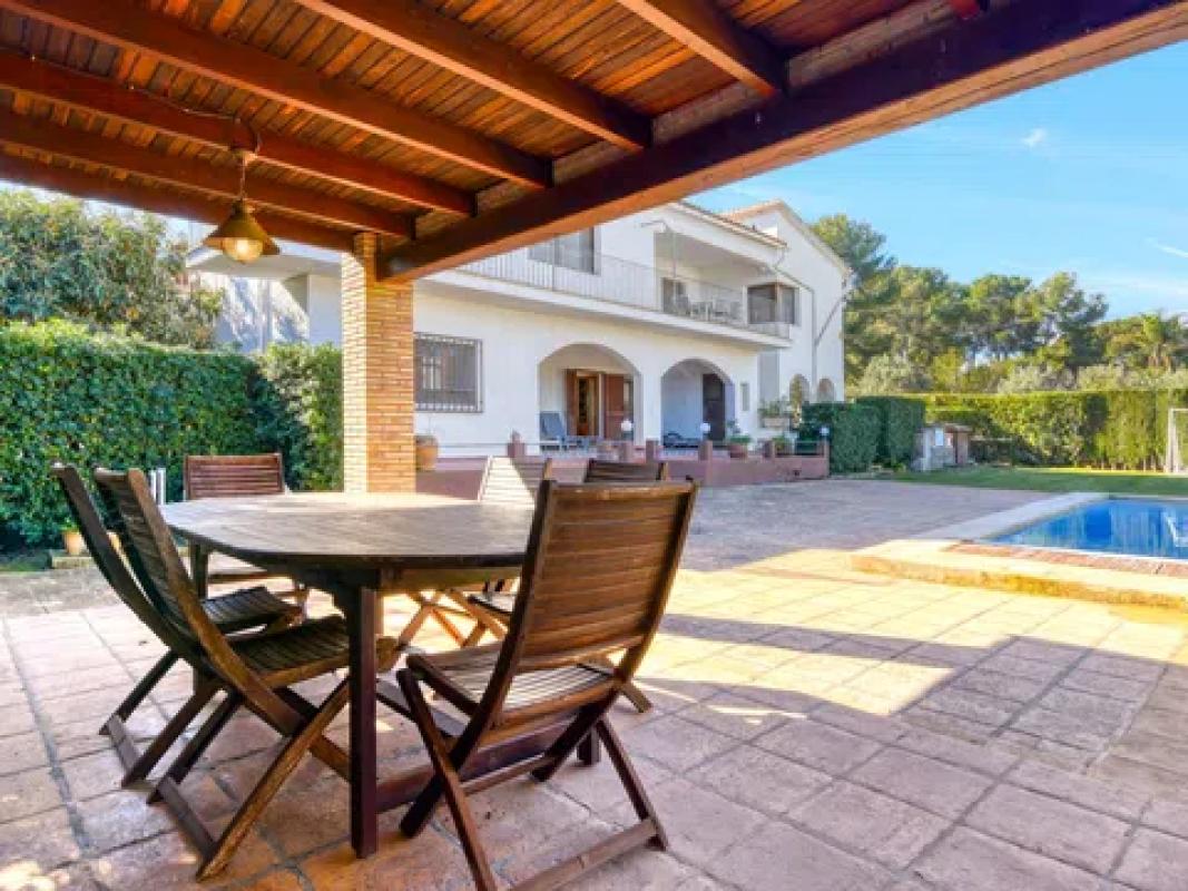 Propiedades en venta y alquiler en España photo 2
