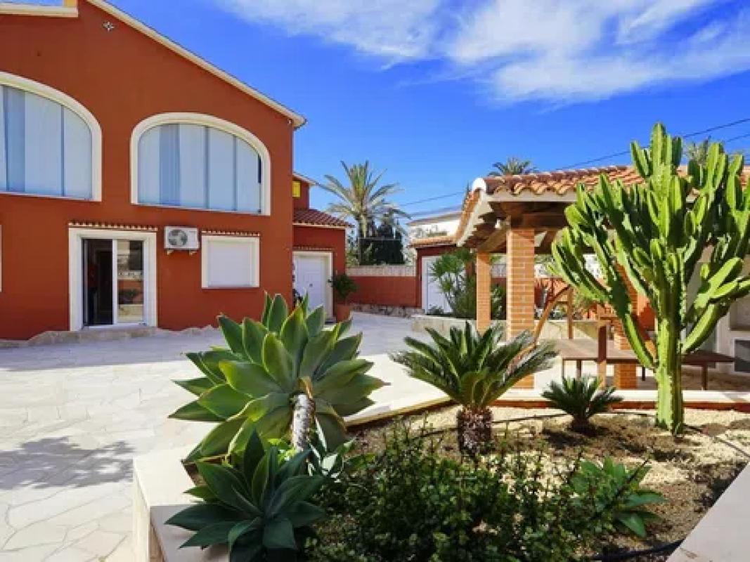Propiedades en venta y alquiler en España photo 3