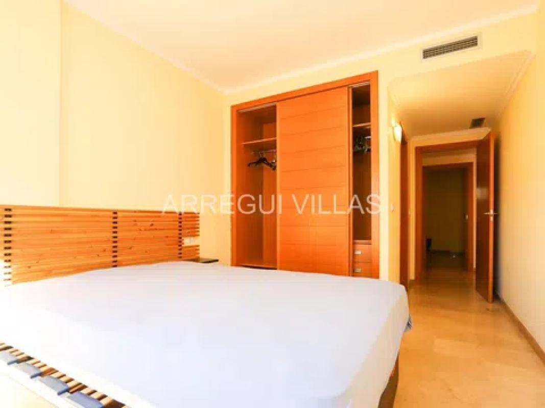 Venta de piso en Calle Pintor Llorens, Denia
photo 1