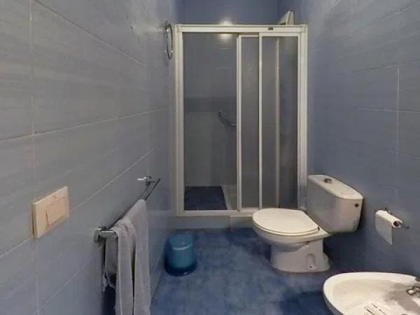 Chalet adosado en calle Major thumbnail 2