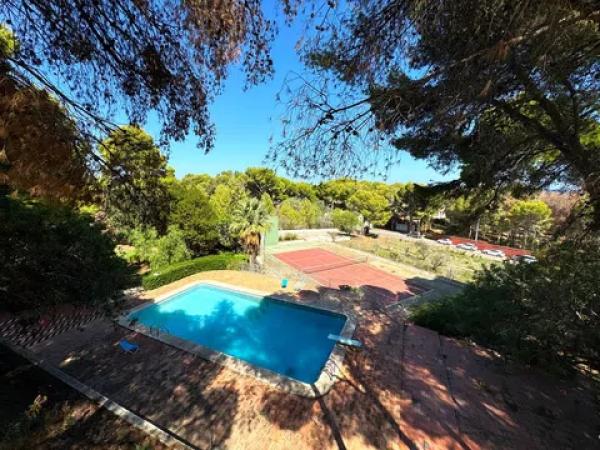Detached villa for sale in Centro Urbano, Denia thumbnail 2