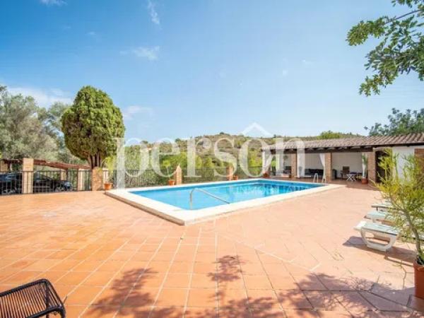 Casa independiente en calle Ametla thumbnail 2