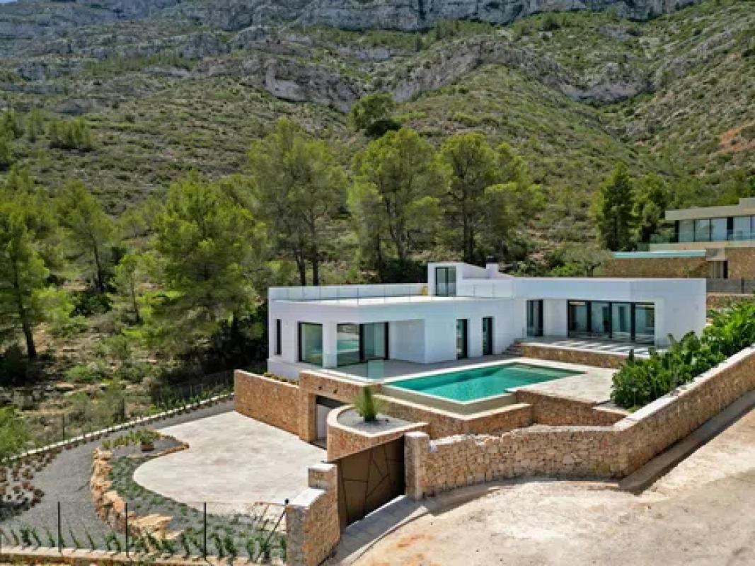 Propiedades en venta y alquiler en España photo 5