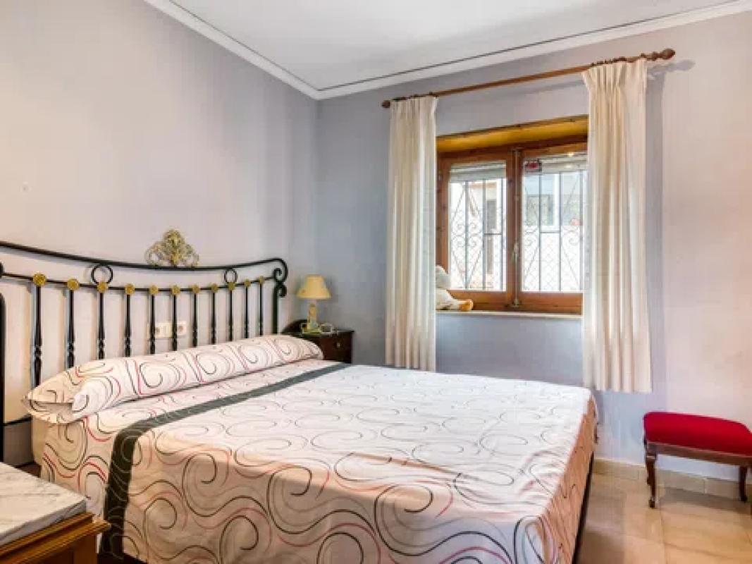 Properties for sale and rent in Spain photo 2