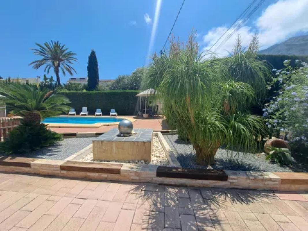 Properties for sale and rent in Spain photo 3