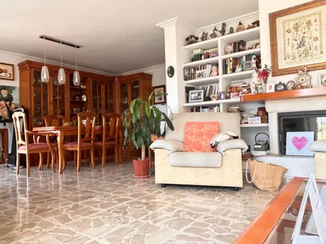 Propiedades en venta y alquiler en España photo 4