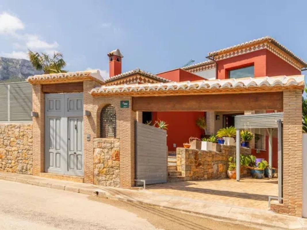 Propiedades en venta y alquiler en España photo 3