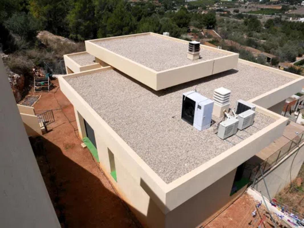 Propiedades en venta y alquiler en España photo 1