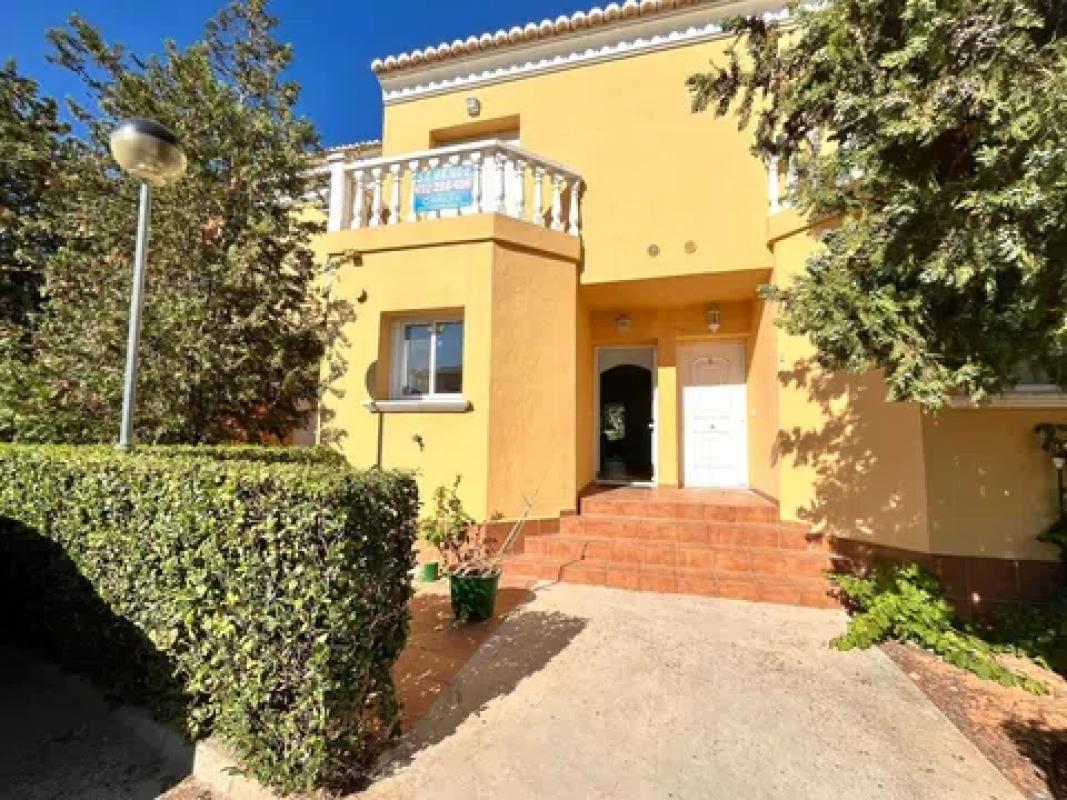 Propiedades en venta y alquiler en España photo 1