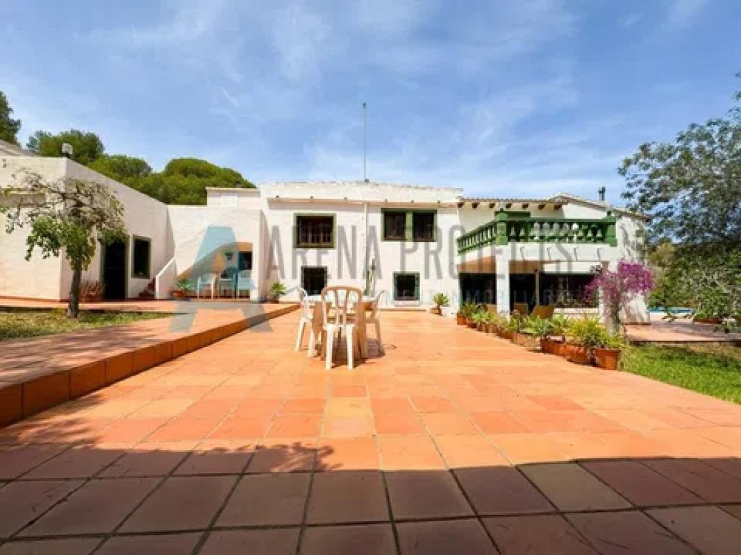 Propiedades en venta y alquiler en España photo 1