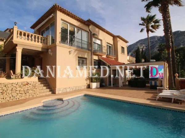 Casa independiente photo 1