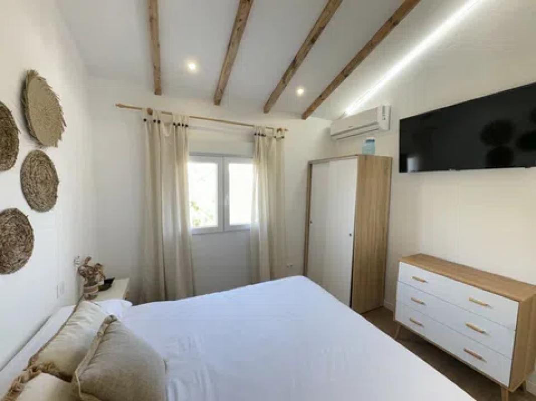 Properties for sale and rent in Spain photo 2