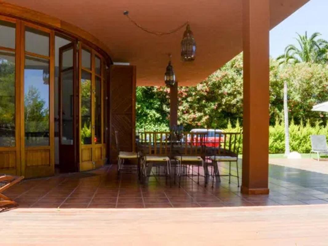 Properties for sale and rent in Spain photo 2