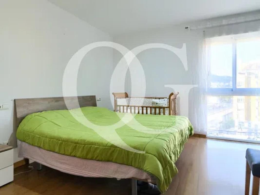 Sale of apartment in Calle Carlos Sentí, Denia
photo 2