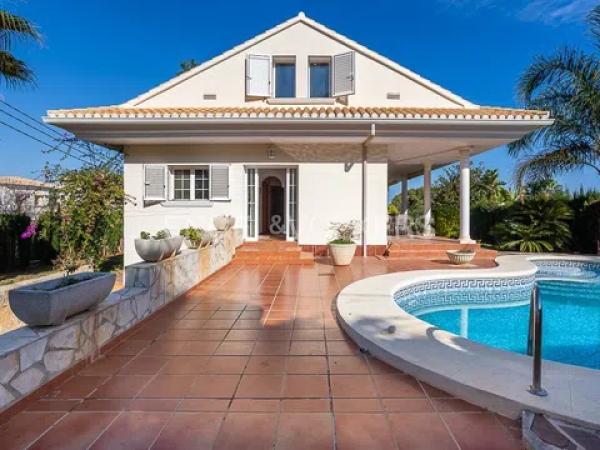 Casa independiente photo 1