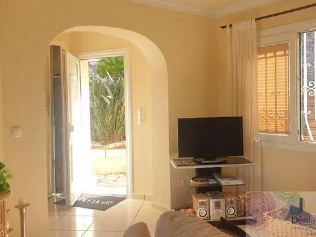Properties for sale and rent in Spain photo 5