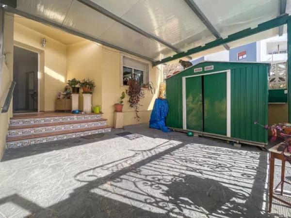 Chalet adosado photo 2