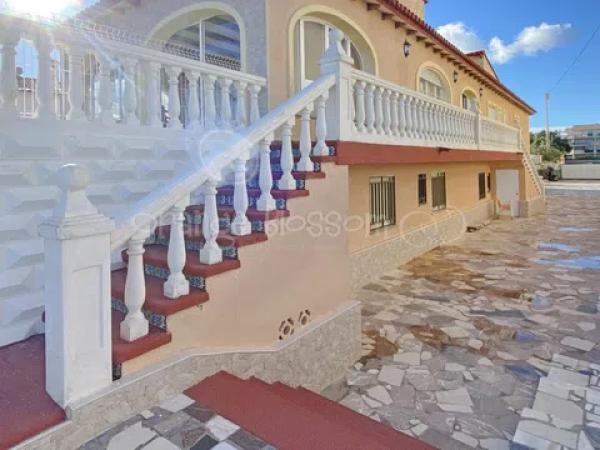Casa independiente en calle Riu Torres, 336 photo 1