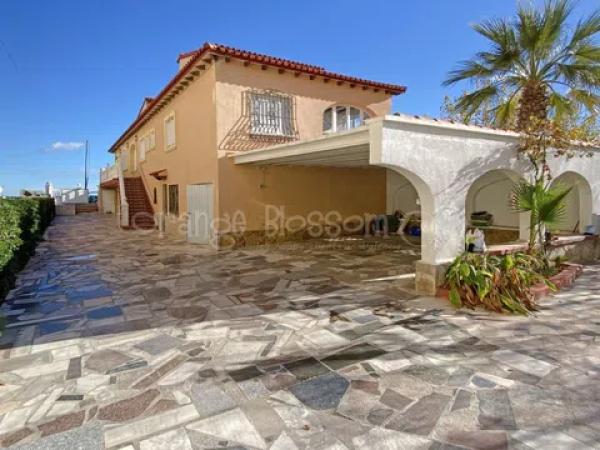 Casa independiente en calle Riu Torres, 336 thumbnail 1