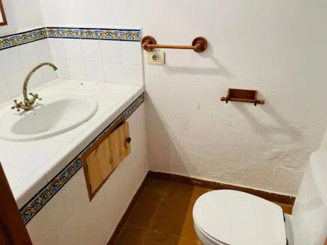 Properties for sale and rent in Spain photo 5