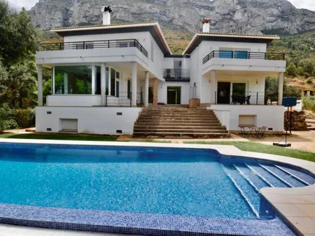 Sale of independent chalet in Centro Urbano, Denia
 photo 2