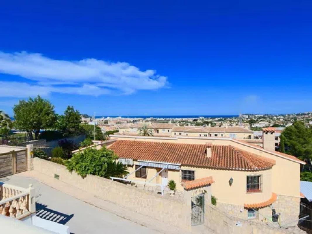 Properties for sale and rent in Spain photo 2