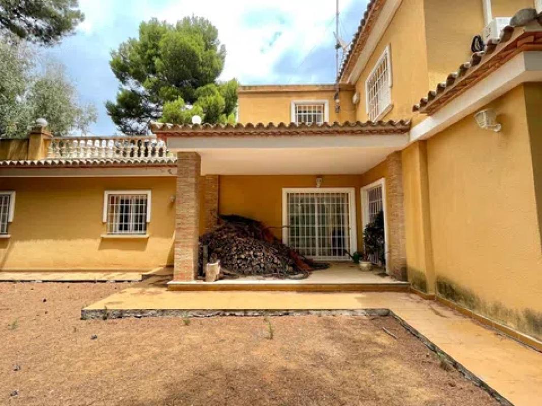 Propiedades en venta y alquiler en España photo 4